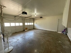 Building Photo - 2710 Higgins Dr