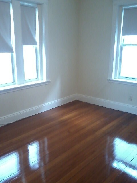 Building Photo - 1768 Beacon St