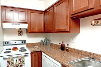 Peachtree Apartments photo'