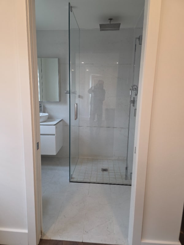 Foto del edificio - 3004 Kelton Ave