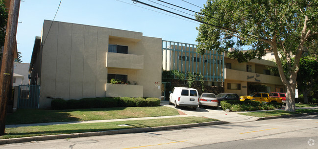 Building Photo - Sherman Oaks Riviera