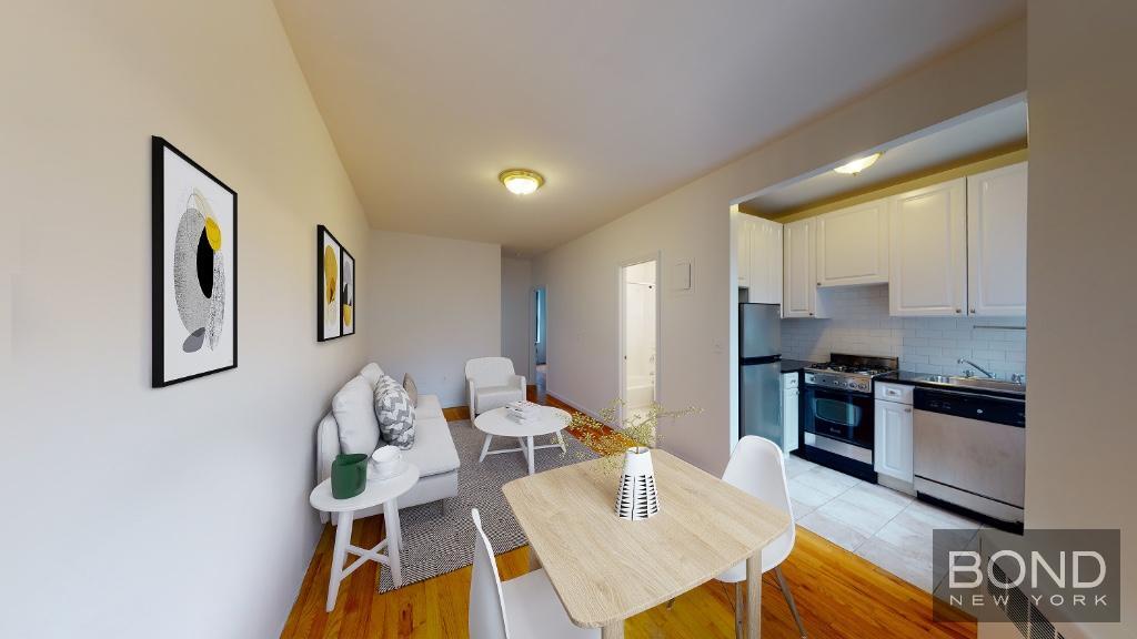 Foto principal - 417 E 65th St