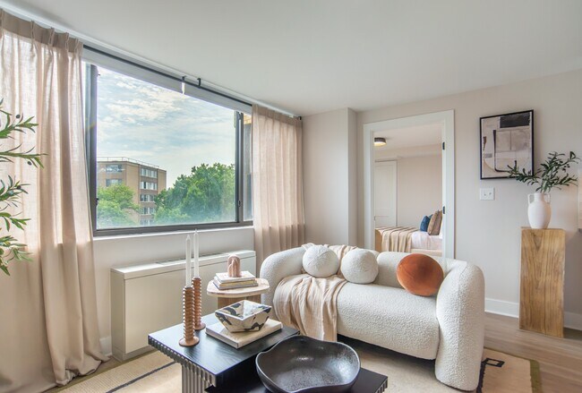 Foto del edificio - Connecticut House Apartments