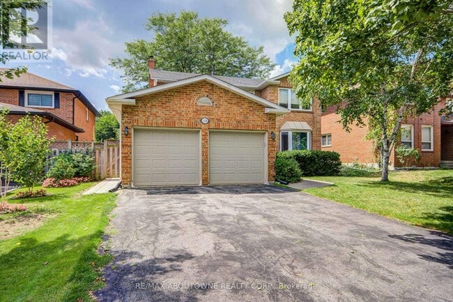 Building Photo - 1108 Notley Crescent