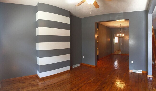 Foto del edificio - 3 Bedroom House in Lawrenceville
