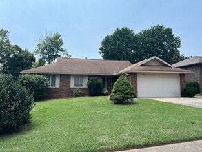 Building Photo - 3921 S Cutler Ct