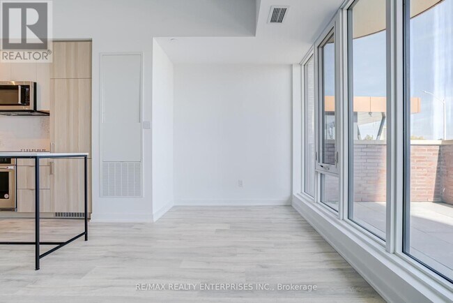 Photo du bâtiment - 180 Mississauga Vly Blvd