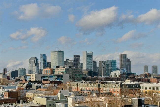 Foto del edificio - 350 W Broadway