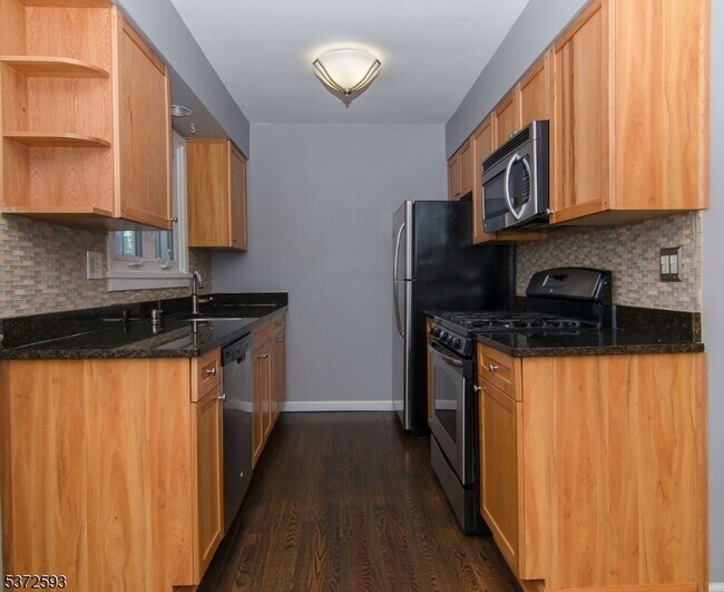 Foto del edificio - 39 Harrison Ave