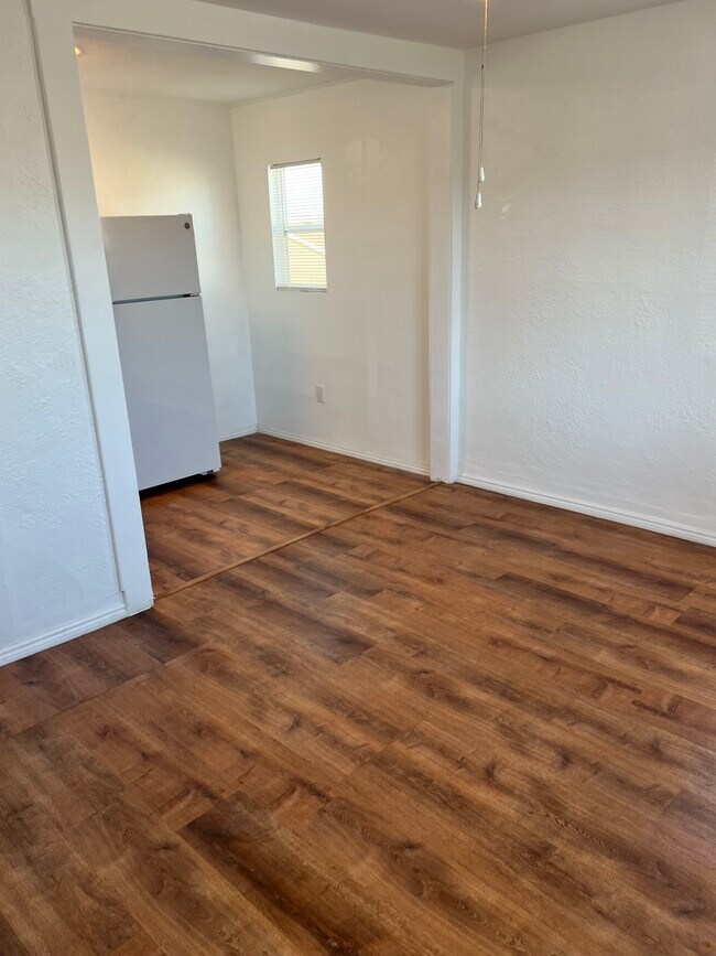 Foto del edificio - 6337 Long St