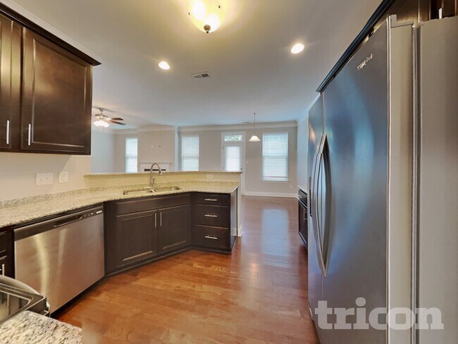 Foto del edificio - 2203 Wise Owl Dr