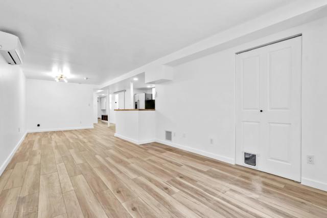 Building Photo - 1 bedroom in Queens NY 11385