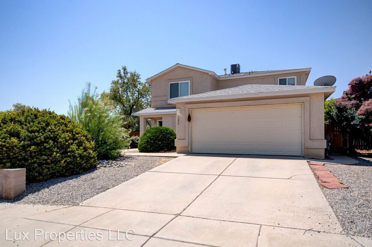Foto principal - 4 br, 2.5 bath House - 5200 River Ridge Av...