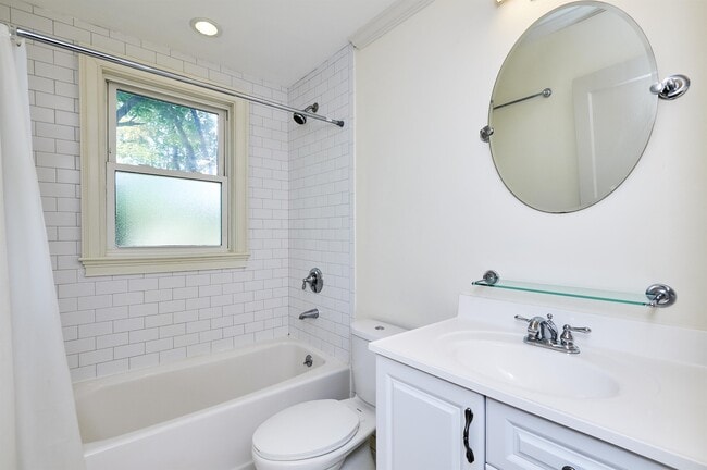 Photo - 42 Glen Rd Townhome