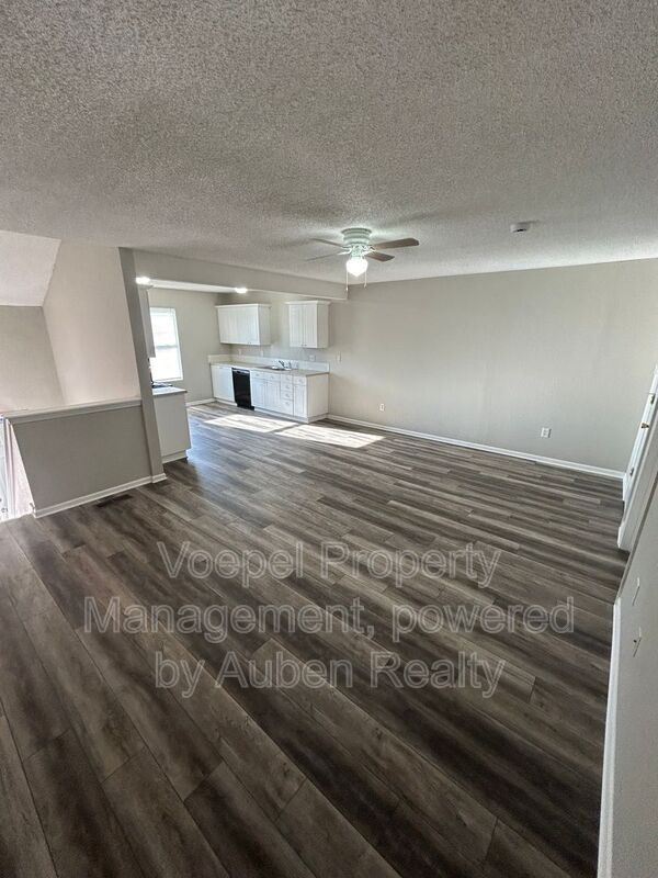 Foto del edificio - 5619 N Northwood Terrace