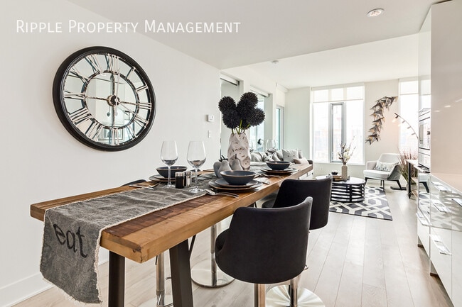 Photo du bâtiment - COMING SOON! AMAZING MODERN 2 BEDS/ 2 BATH...