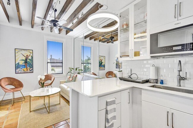Foto del edificio - 235 Sunrise Ave