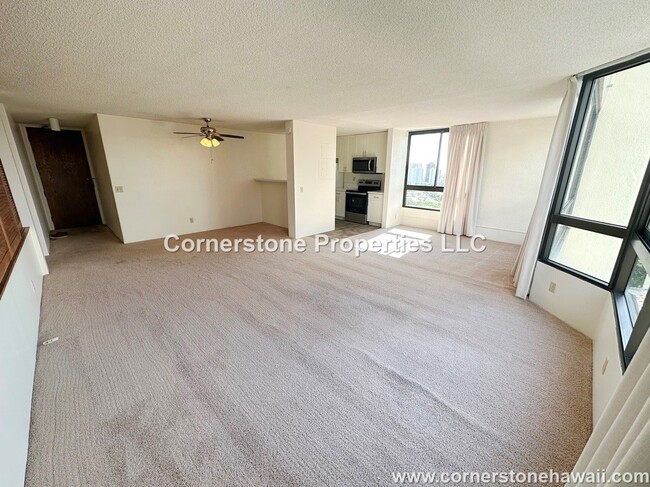 Building Photo - 55 S Judd St