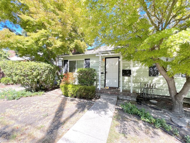 Building Photo - 2 br, 1 bath House - 445 Alviso Street