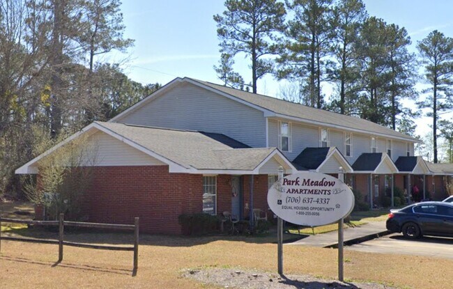 Foto del edificio - 707 E Boyd Rd