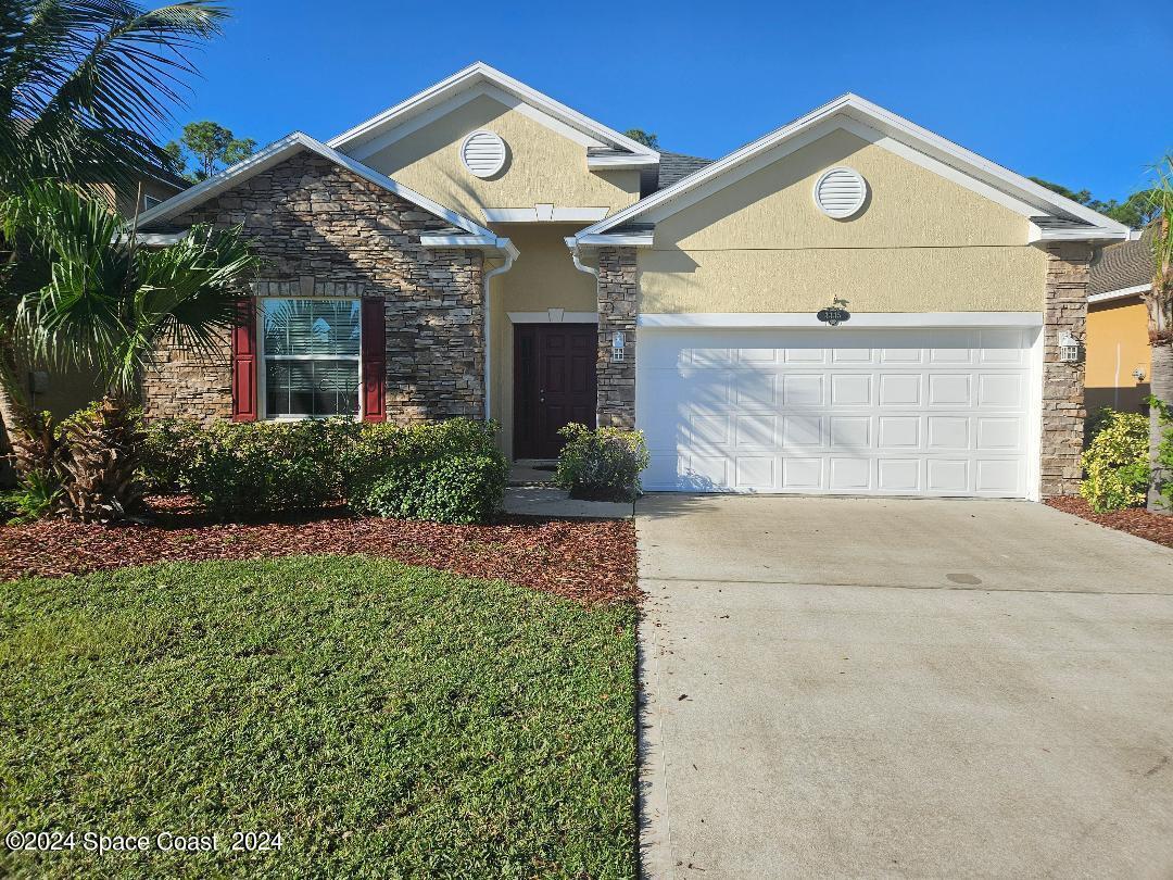 Foto principal - 3335 Burdock Ave