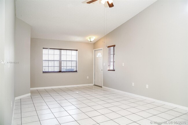 Building Photo - 17841 SW 144th Ave
