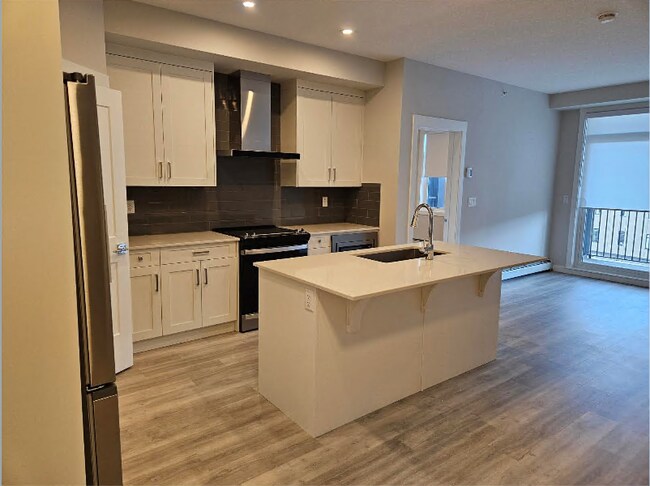 Photo du bâtiment - Come enjoy the quality, charm and elegance that define this Seton residence.