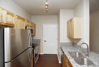 2BR, 2BA - 1220 SF - Wentworth at WestClay Condominiums