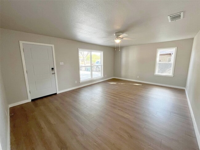 Building Photo - 3705 N Elm St