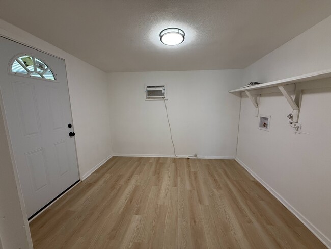 Foto del edificio - 1706 Pleasant Run Rd