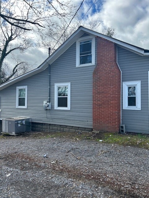 Building Photo - 1308 Columbia Rd