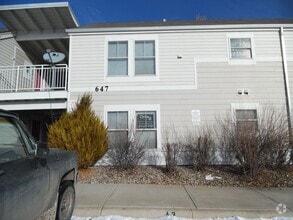 Building Photo - 647 Mitchell St