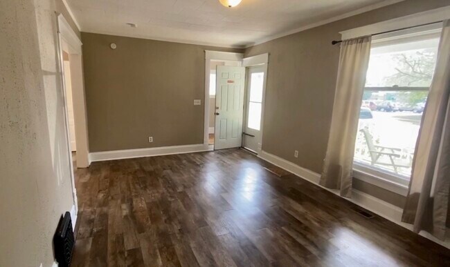 Foto del edificio - 118 N Fairview Ave