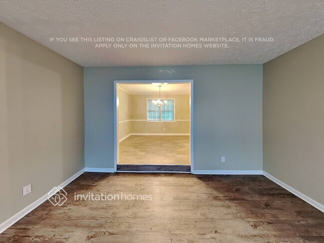 Foto del edificio - 6021 Woodcreek Dr