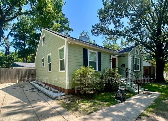 Building Photo - 122 E Dalzell St