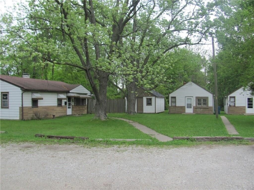 Primary Photo - 313-315 N Mickley Ave