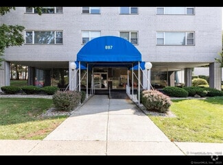 Building Photo - 887 Farmington Ave