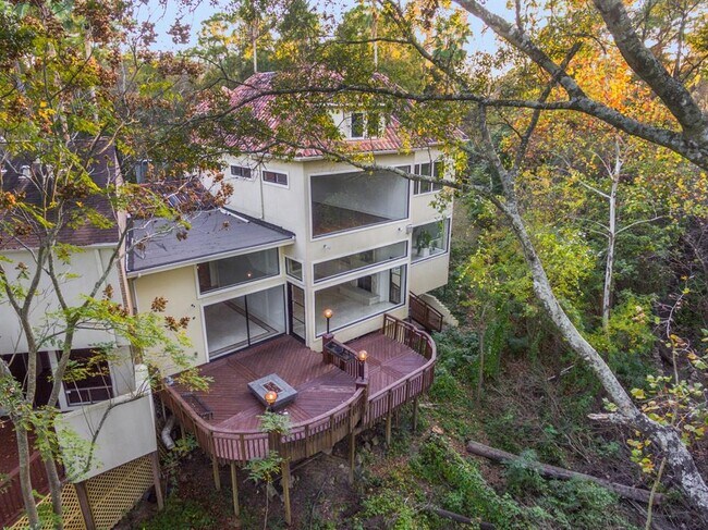 Foto del edificio - 15 W Shady Ln