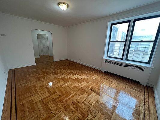 Foto del edificio - 1 bedroom in BRONX NY 10451