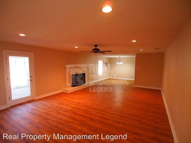 Building Photo - 3 br, 1.5 bath House - 140 Mcmakin Road