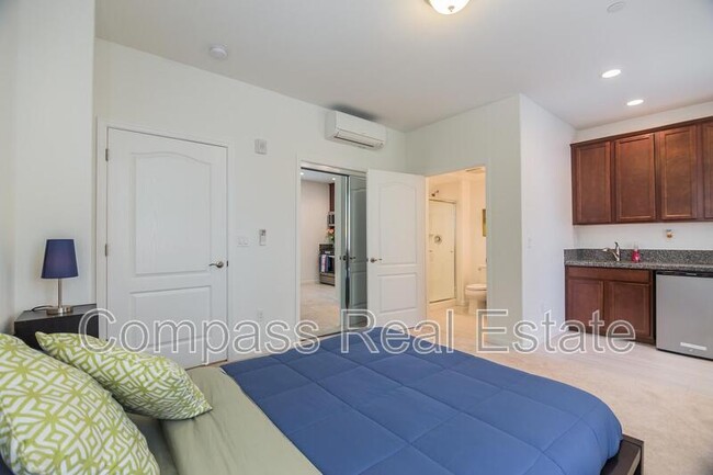 Foto del edificio - 2730 Viterbo Ct