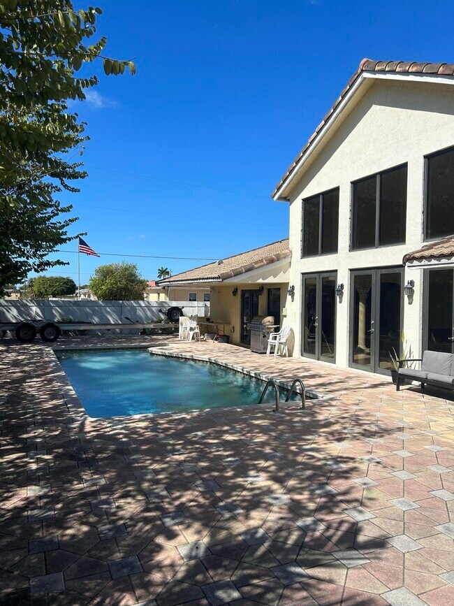 Foto del edificio - 9940 SW 38th St