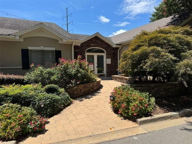 Building Photo - 5005 Wingate Way