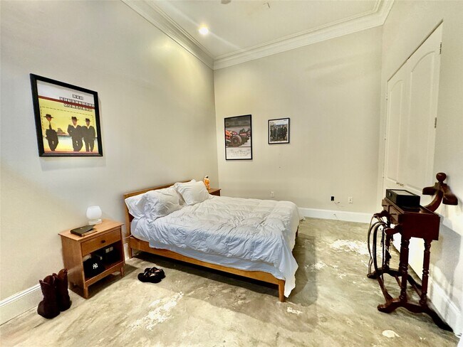 Foto del edificio - 5801 Winsome Ln