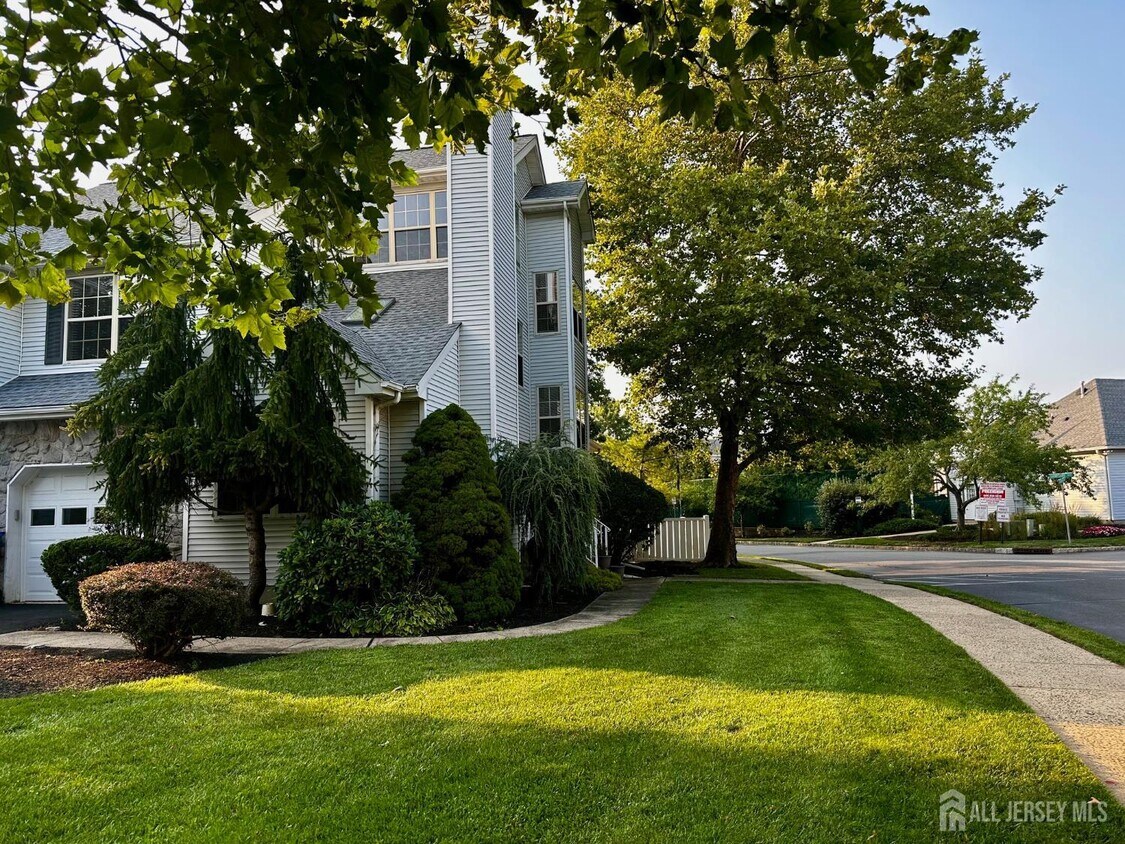 Foto principal - 170 Salem Rd