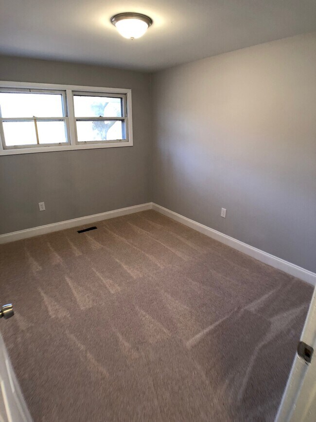 Foto del edificio - 500 E. Hill Drive