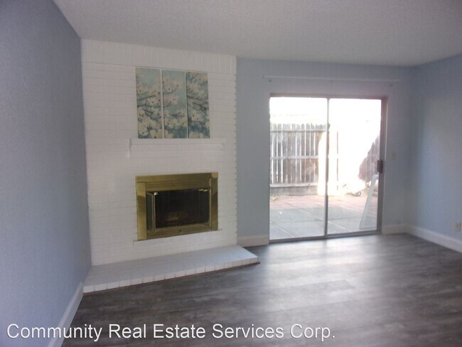 Building Photo - 150 Sundial Ct