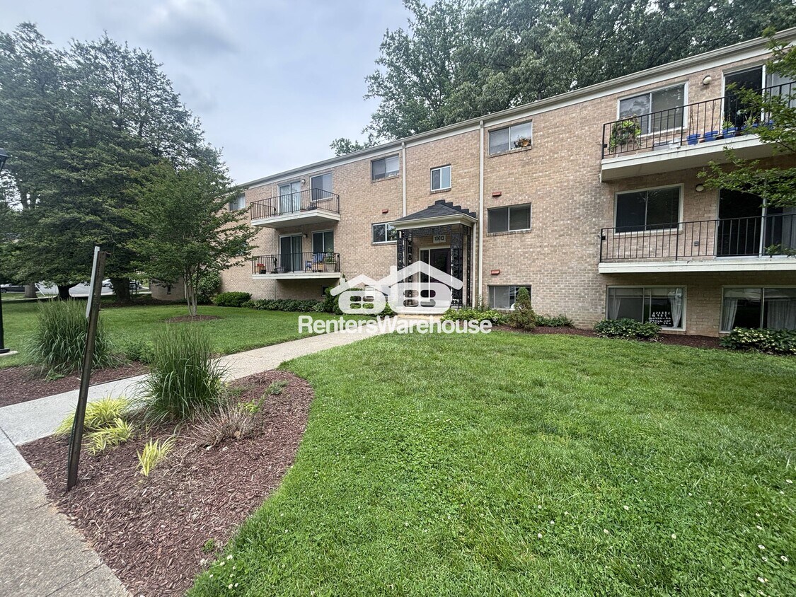 Foto principal - 10613 Montrose Ave