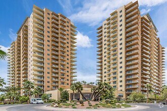 Building Photo - 8255 S Las Vegas Blvd