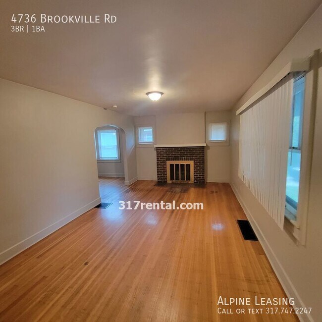 Building Photo - Christian Park 3BR House w/Garage!